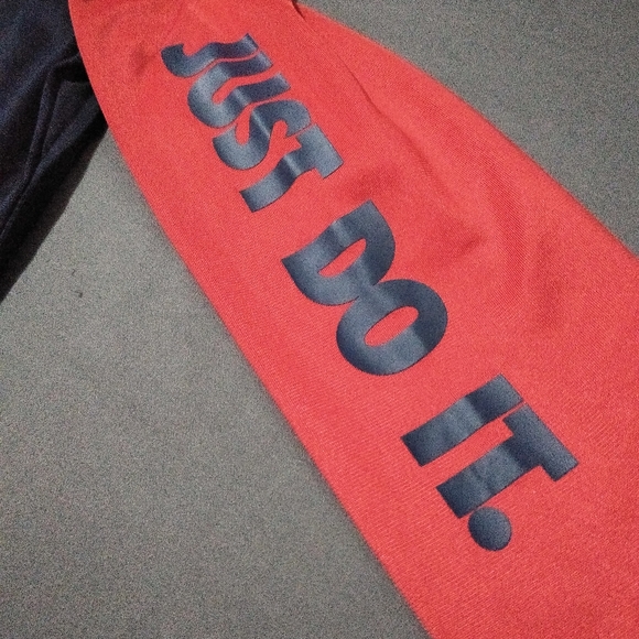 🚫SOLD🚫 Nike Jacket - Picture 3 of 7